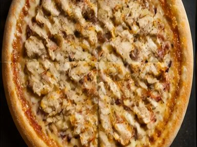بيتزا دجاج — Chicken Pizza